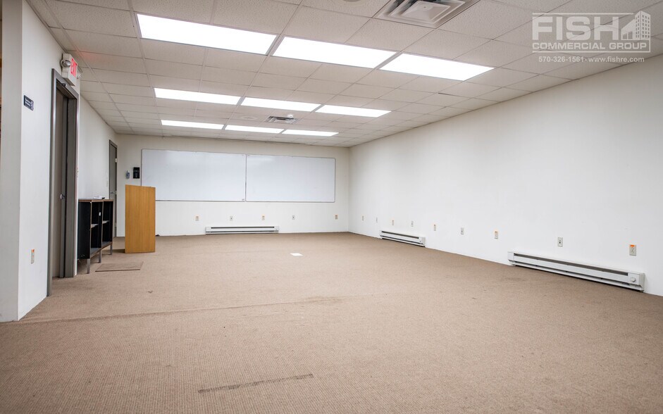 More Photos Of 3010-3024 Lycoming Creek Rd, Williamsport Warehouse For Lease