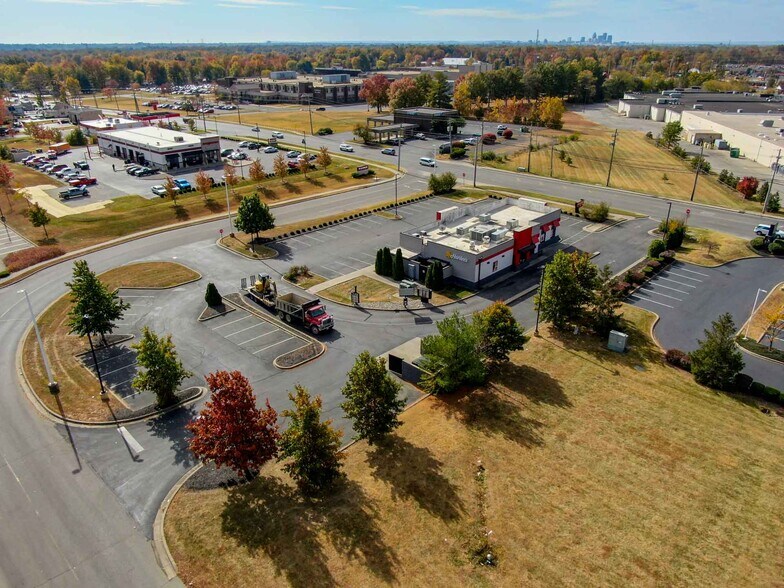 More Photos Of 2740 Allison Ln, Jeffersonville Fast Food For Lease