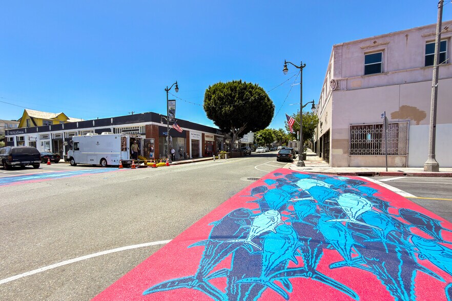More Photos Of 402 W 5th St, San Pedro General Retail For Sale