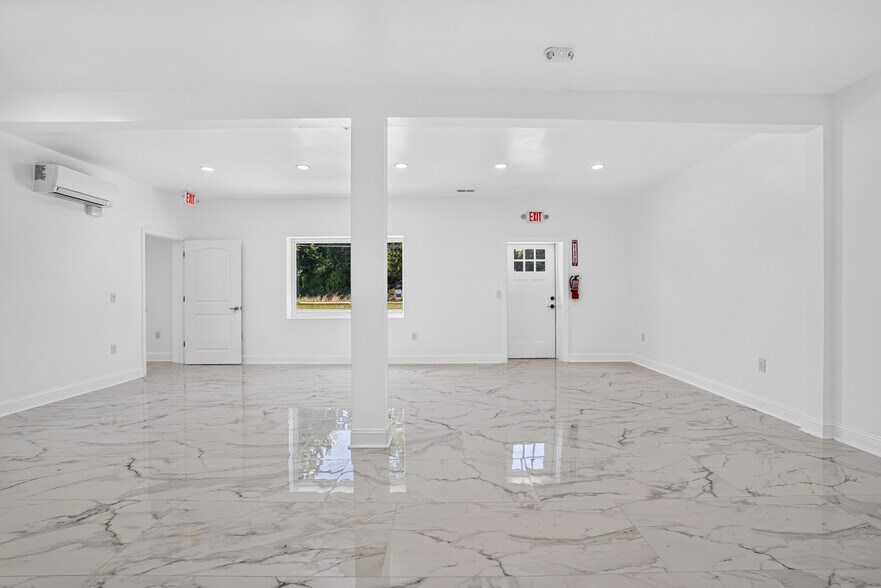 More Photos Of 3608 Burlington Rd, Greensboro Freestanding For Sale