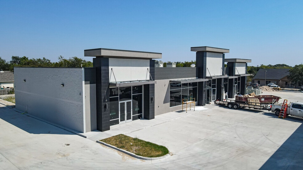 More Photos Of 1103 Welsh ave, College Station General Retail For Sale