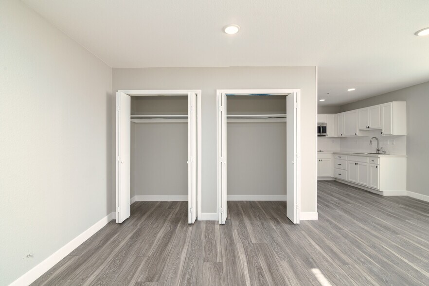 More Photos Of 3211 S 79th East Ave, Tulsa Apartments For Sale