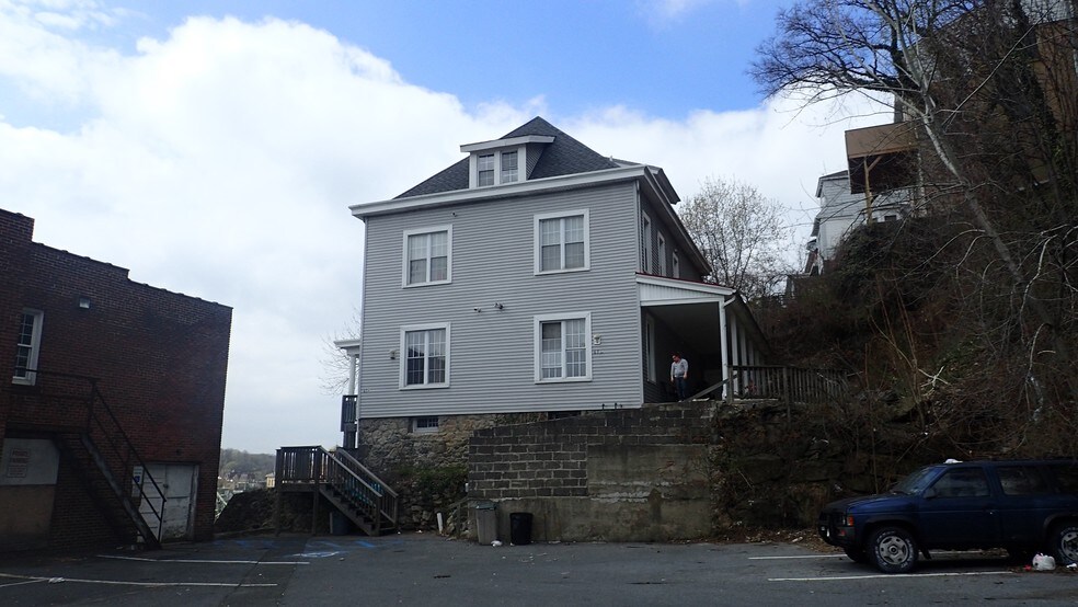 More Photos Of 75 S Main St, Phillipsburg Office For Lease