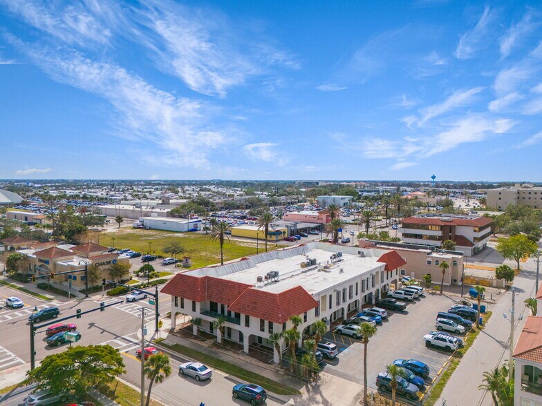 More Photos Of 400 S Tamiami Trl, Venice Medical For Sale