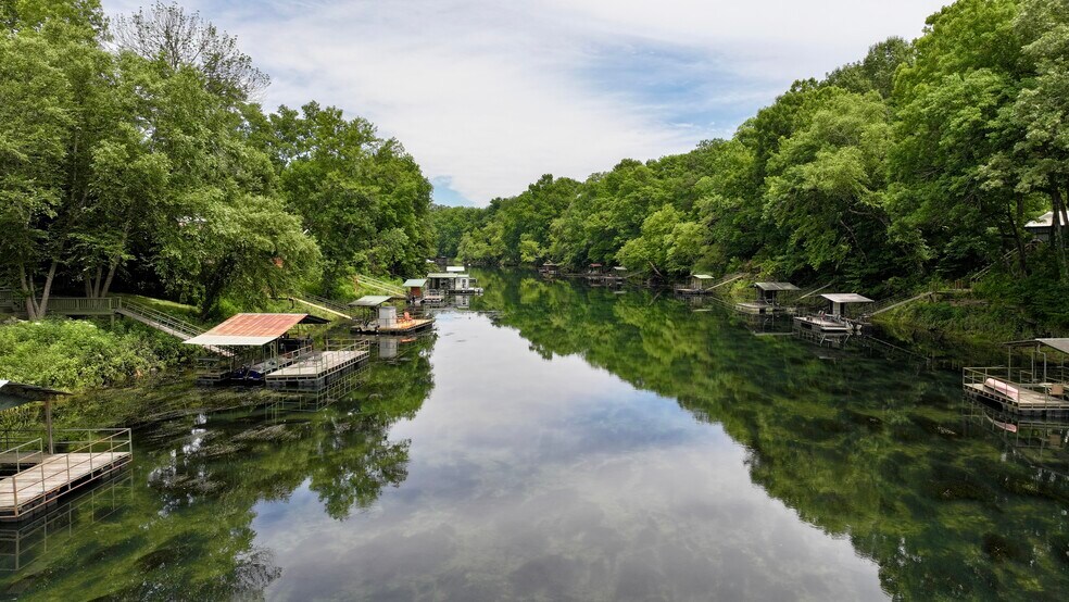 More Photos Of 3144 Riverbend Rd, Heber Springs Hotel For Sale