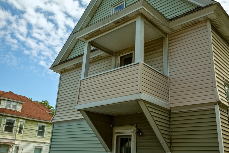 More Photos Of 300 Hixson Ave, Syracuse Multifamily For Sale
