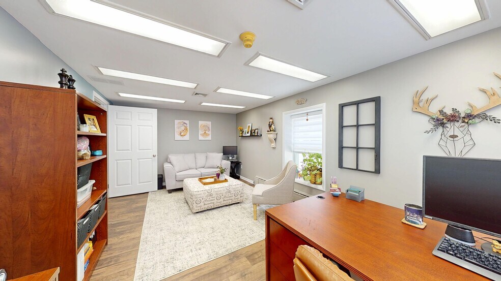 More Photos Of 172 Tuckerton Rd, Medford Office For Sale