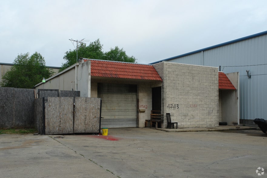 Primary Photo Of 4743 Norma St, Dallas Warehouse For Lease