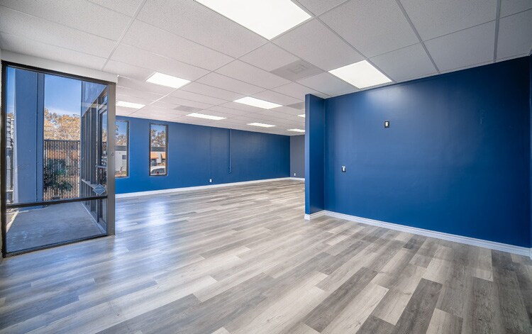 More Photos Of 929 Rancheros Dr, San Marcos Manufacturing For Lease