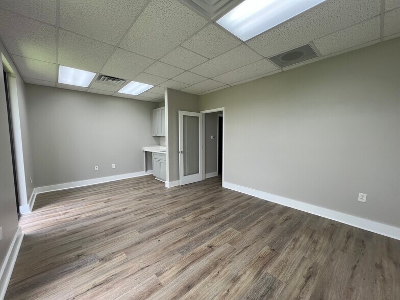 More Photos Of 4 Harvard Cir, West Palm Beach Medical For Lease