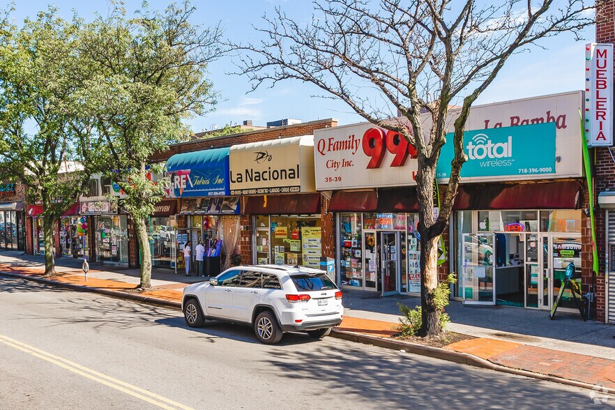Primary Photo Of , Corona General Retail For Sale