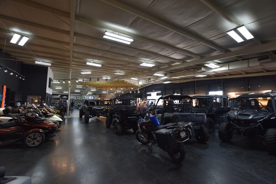 More Photos Of 4917 Highway 58, Chattanooga Auto Dealership For Lease