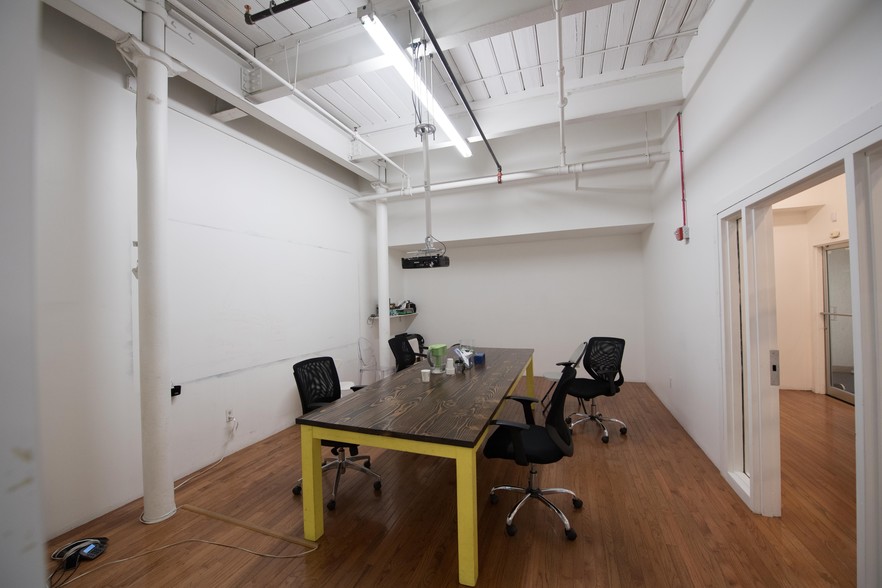 More Photos Of 840 Summer St, Boston Research And Development For Lease