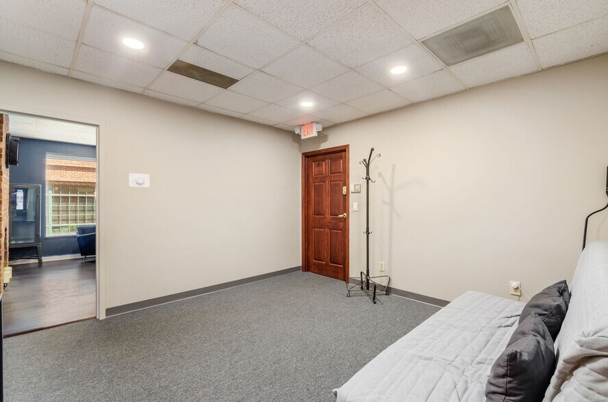 More Photos Of 503 S High St, Columbus Office For Lease