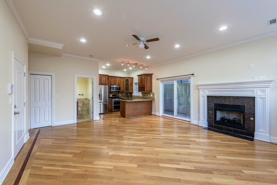 More Photos Of 6229 N Richmond St, Chicago Apartments For Sale