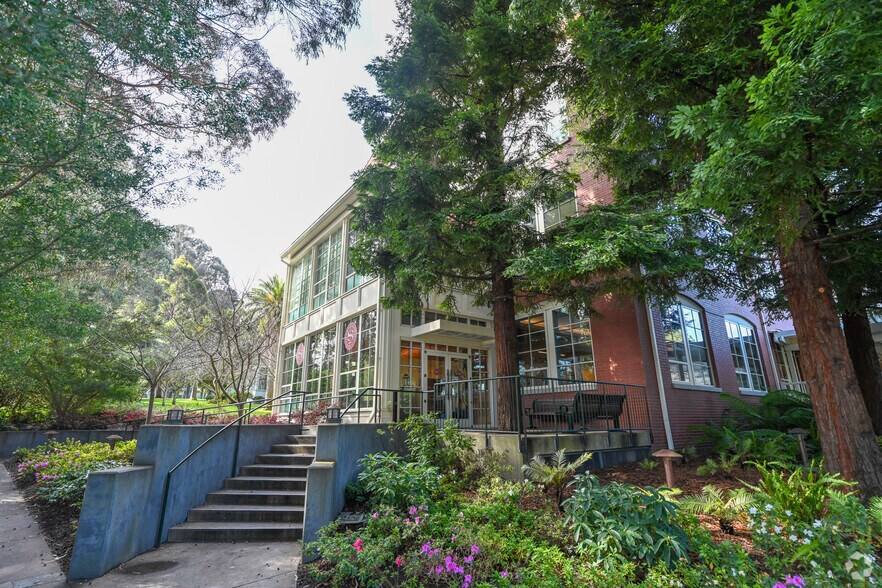 More Photos Of One Letterman Dr, San Francisco Loft Creative Space For Lease