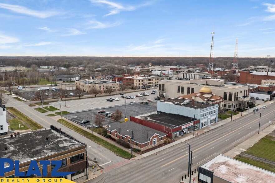 More Photos Of 320 E Market St, Warren Medical For Lease