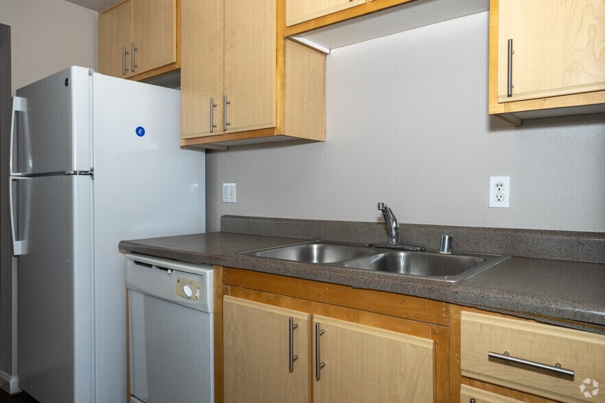 More Photos Of 1666 Da Vinci Ct, Davis Apartments For Sale