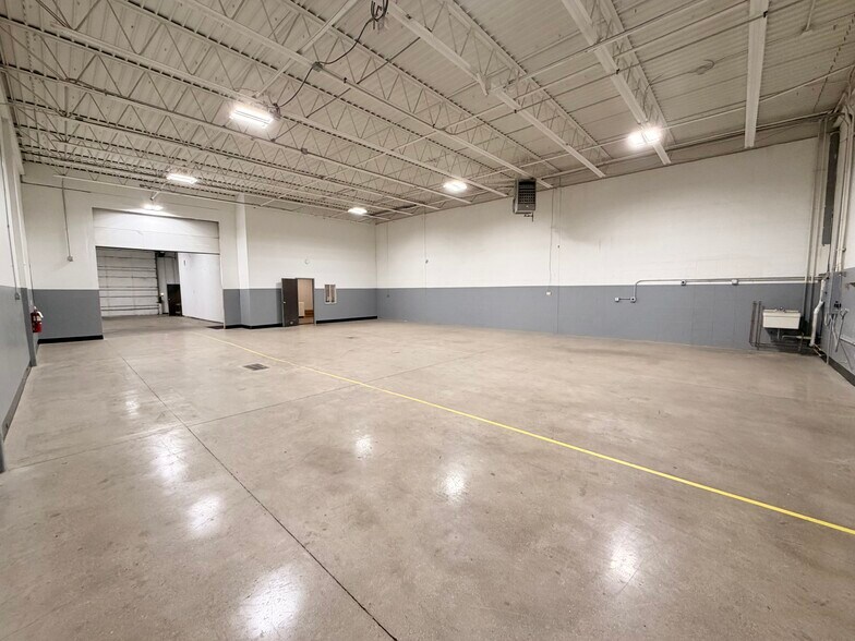 More Photos Of 2928-2930 Switzer Ave, Columbus Warehouse For Lease