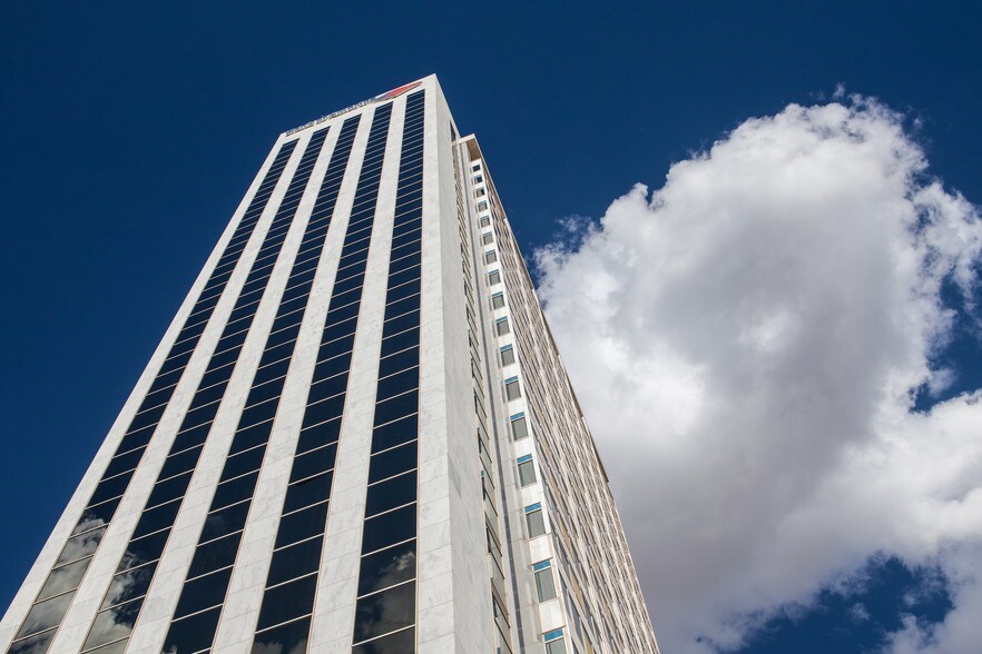 More Photos Of 303 W Wall St, Midland Office For Lease