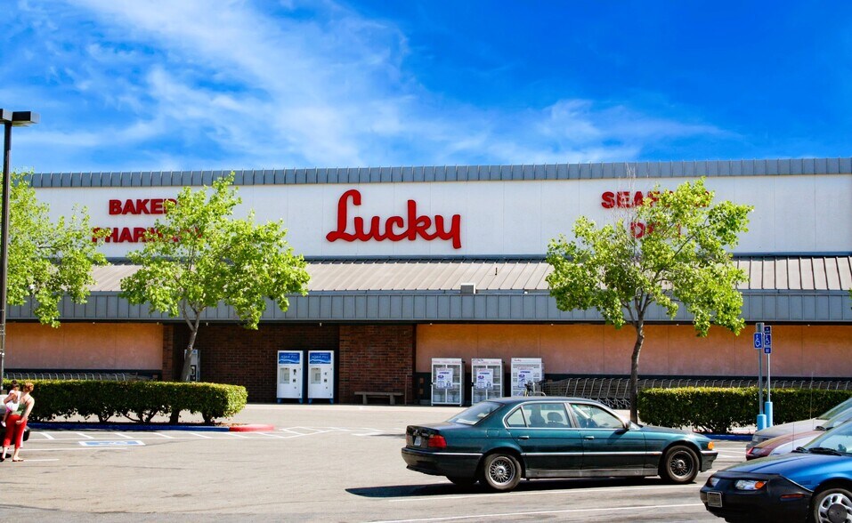 More Photos Of 5000-5200 Mowry Ave, Fremont Unknown For Lease