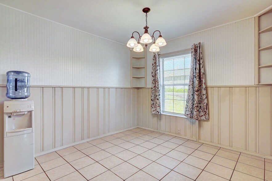 More Photos Of 201 Church Hill Ln, Liberty Hill Specialty For Sale