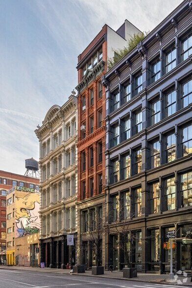 More Photos Of 423 Broome St, New York Apartments For Lease