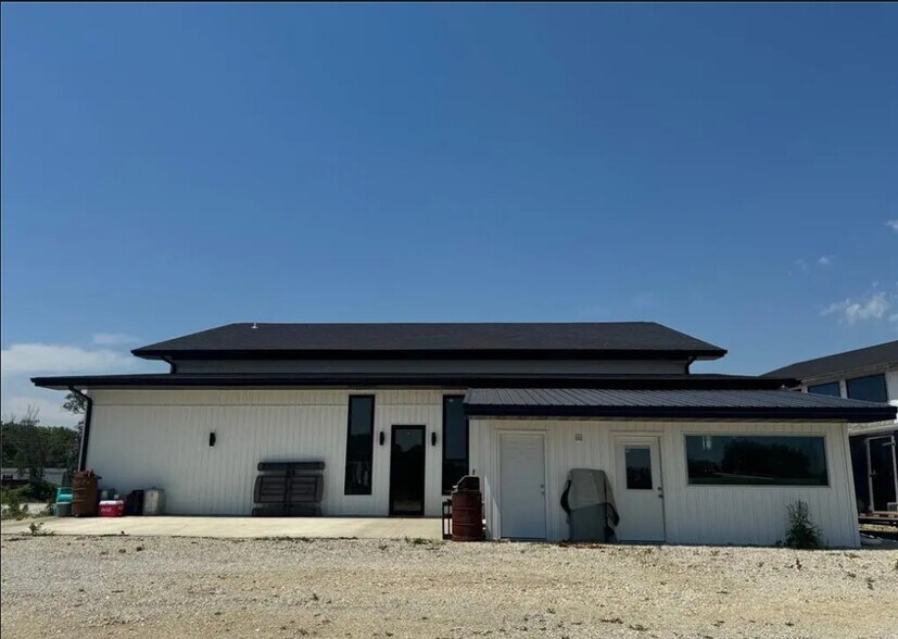 More Photos Of 19199 Quarry Rd, Warrenton Service For Sale