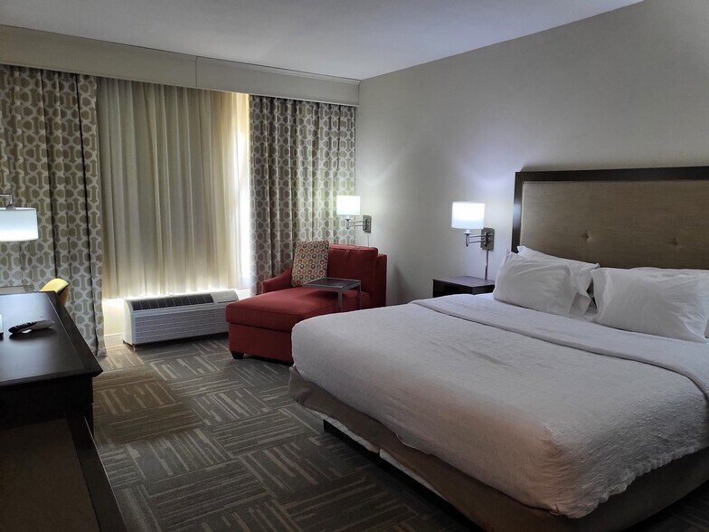 More Photos Of 200 N Centennial Dr, Mcpherson Hotel For Sale
