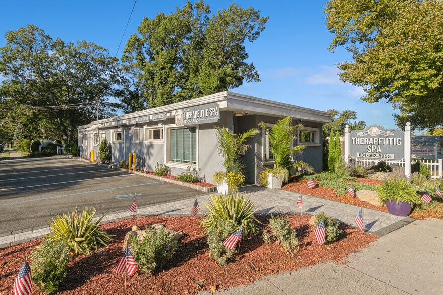 Primary Photo Of 1420 Montauk Hwy, Oakdale Medical For Lease