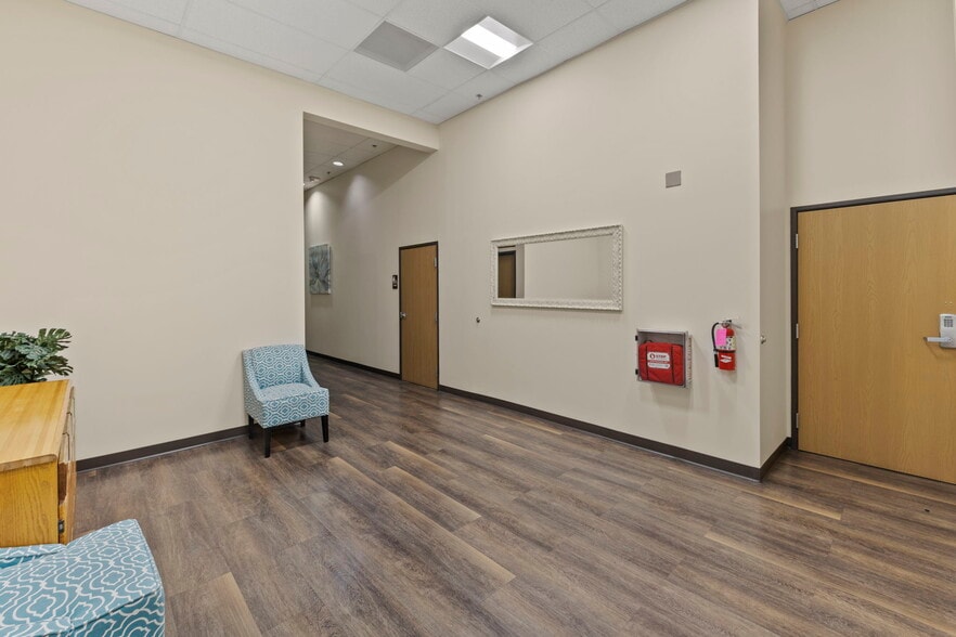 More Photos Of 6436 S Hwy 85-87, Colorado Springs General Retail For Sale