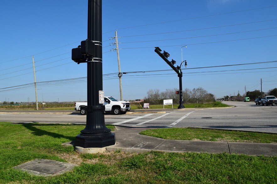 More Photos Of Bailey Rd at Masters rd, Pearland Land For Sale