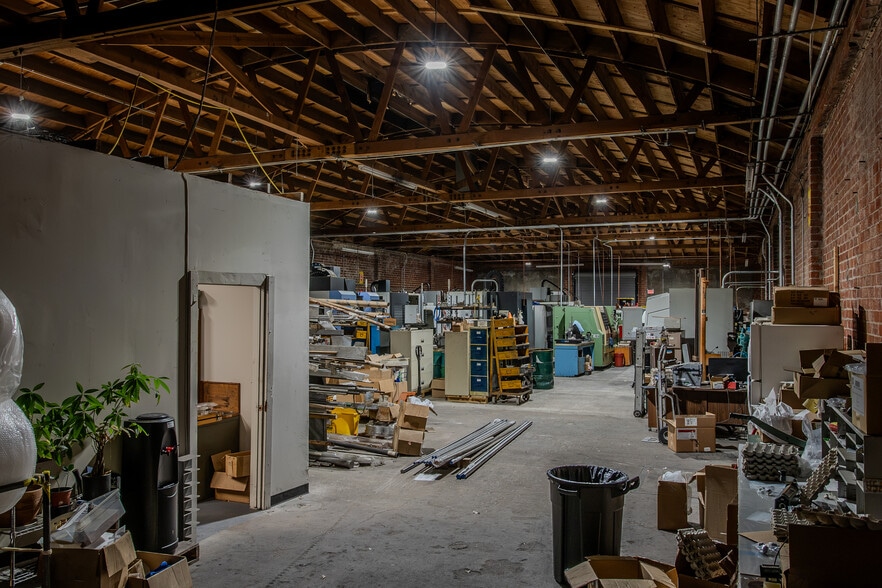 More Photos Of 2456 E 57th St, Huntington Park Warehouse For Sale