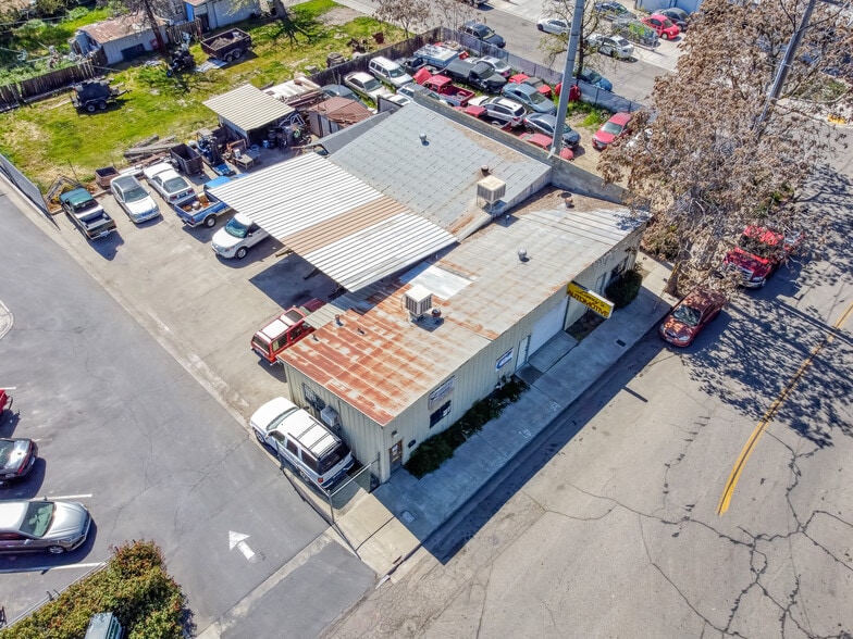 More Photos Of 1019 E Acequia Ave, Visalia Warehouse For Lease
