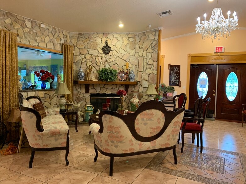 More Photos Of 722 E Lake Rd S, Tarpon Springs Assisted Living For Sale