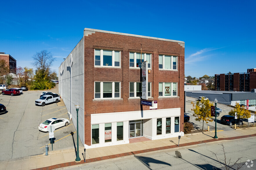 Primary Photo Of 31 E Chestnut St, Washington Storefront Retail Office For Lease