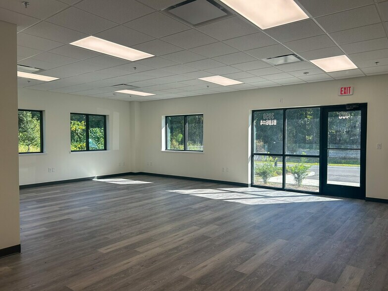 More Photos Of 3950 NW 11th St, Ocala Unknown For Lease