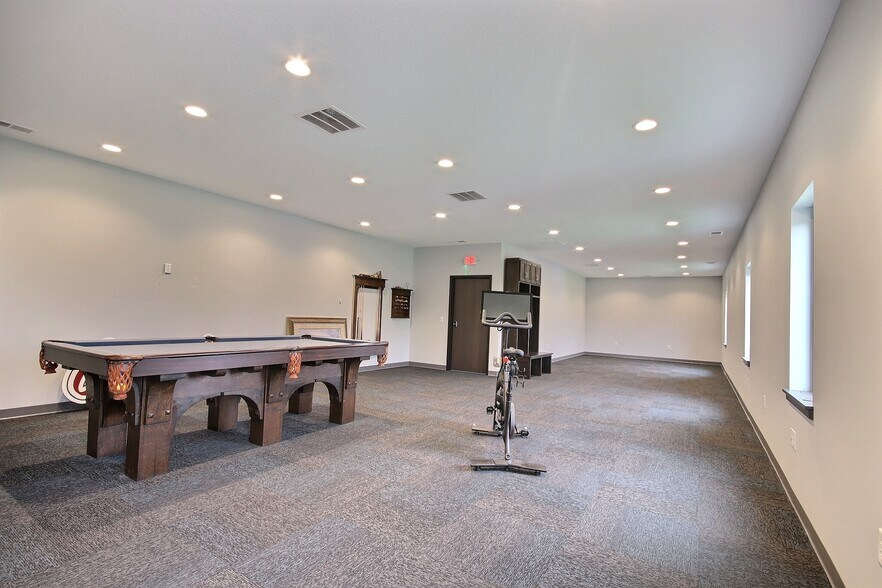 More Photos Of 2379 N Main St, Bluffton Loft Creative Space For Sale