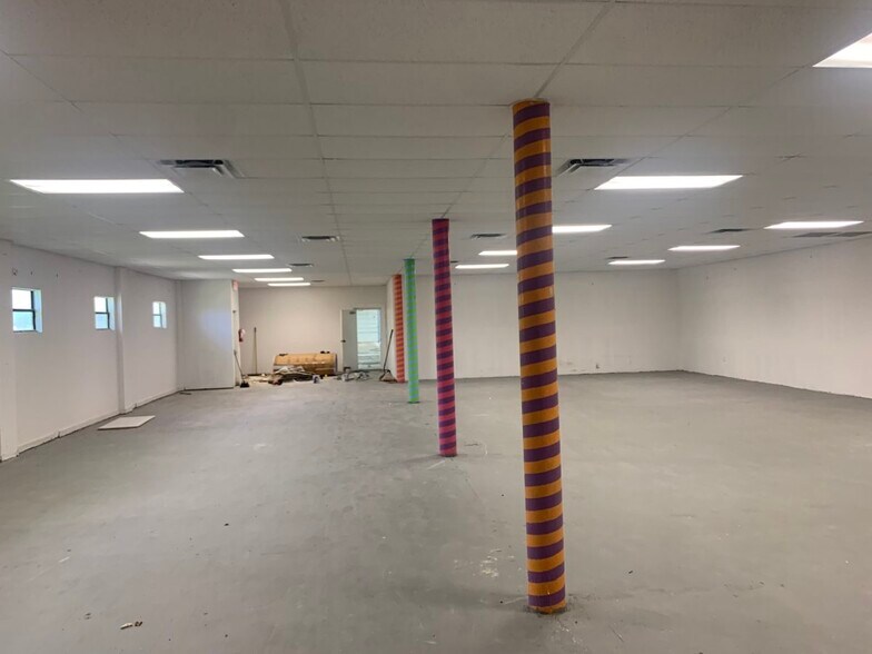 More Photos Of 1102 S Us Highway 1, Fort Pierce Storefront Retail Office For Sale