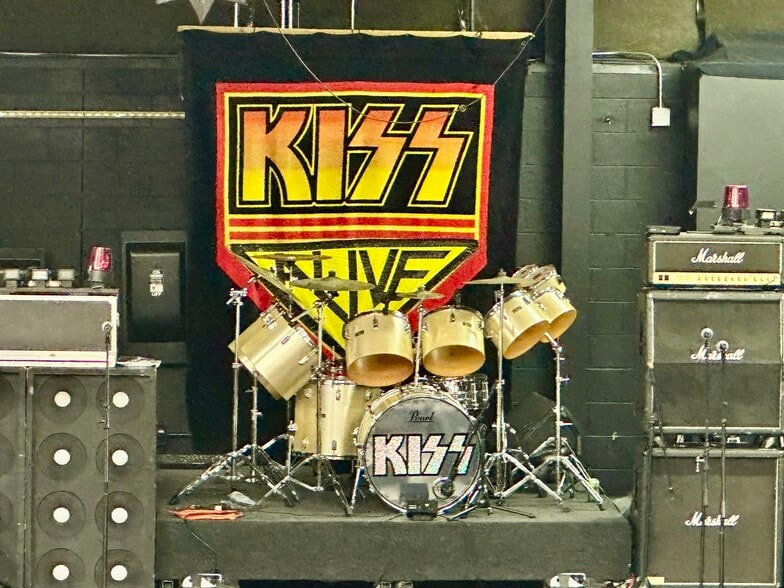 More Photos Of 832 Gallia St, Portsmouth Theater Concert Hall For Sale