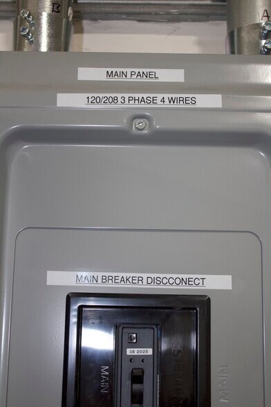 More Photos Of 2400 Broadway, Oakland General Retail For Lease