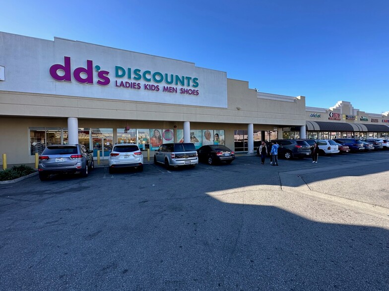 More Photos Of 602-782 E Arrow Hwy, Pomona Unknown For Lease