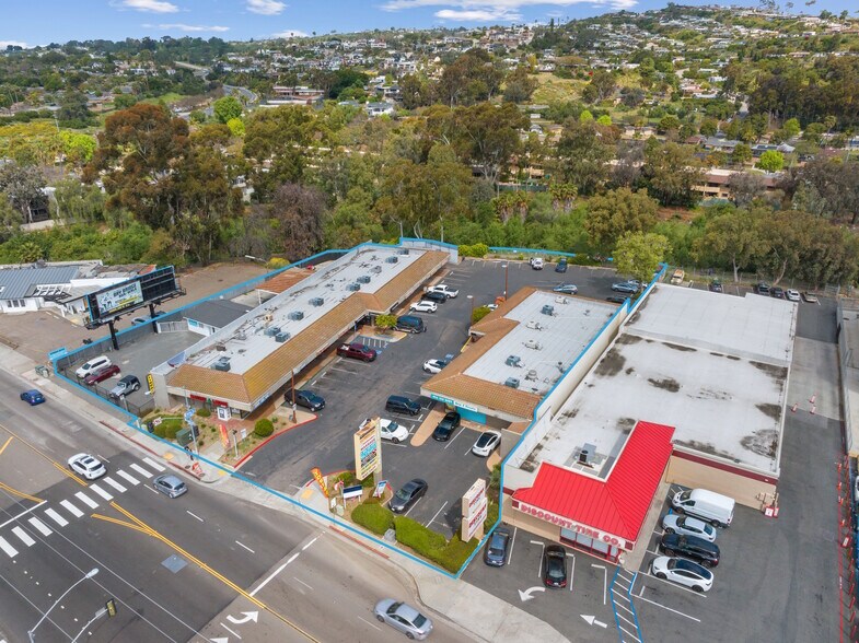 Primary Photo Of 2690 Garnet Ave, San Diego Contractor Storage Yard For Sale