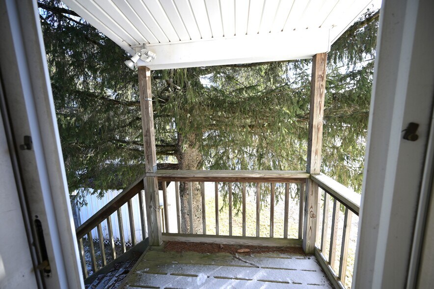 More Photos Of 10626 N Lake Rd, Forestport Restaurant For Sale