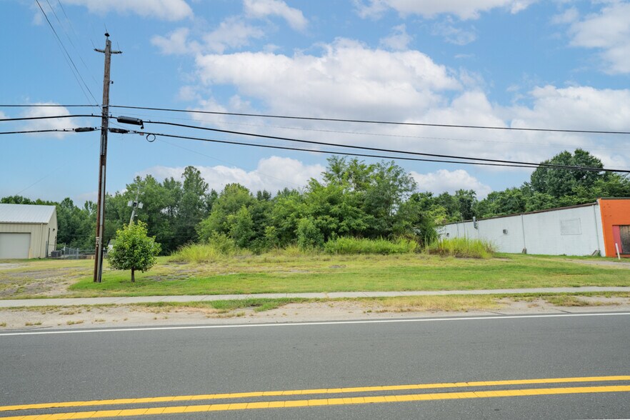 More Photos Of 1558 Main St, Yanceyville Land For Sale