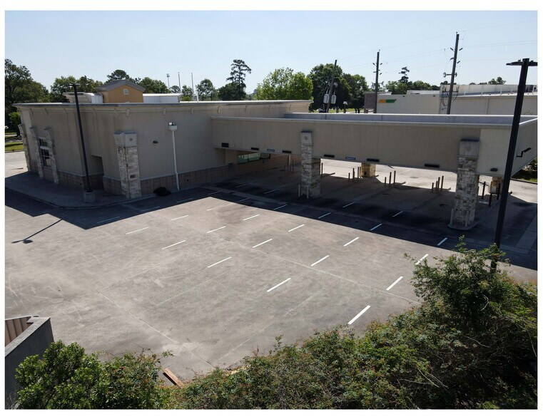 More Photos Of 19311 W Lake Houston Pky, Humble Bank For Lease