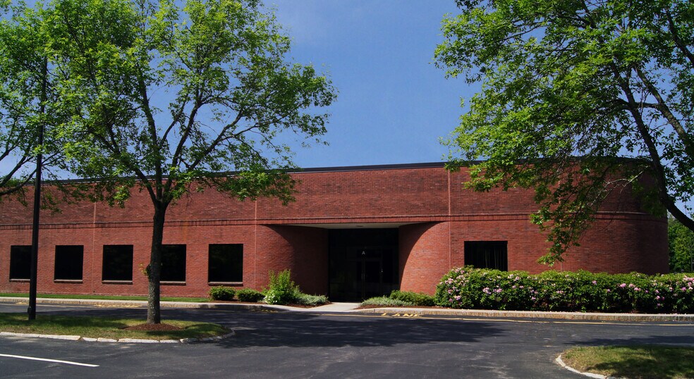 More Photos Of 400 Donald J Lynch Blvd, Marlborough Unknown For Lease