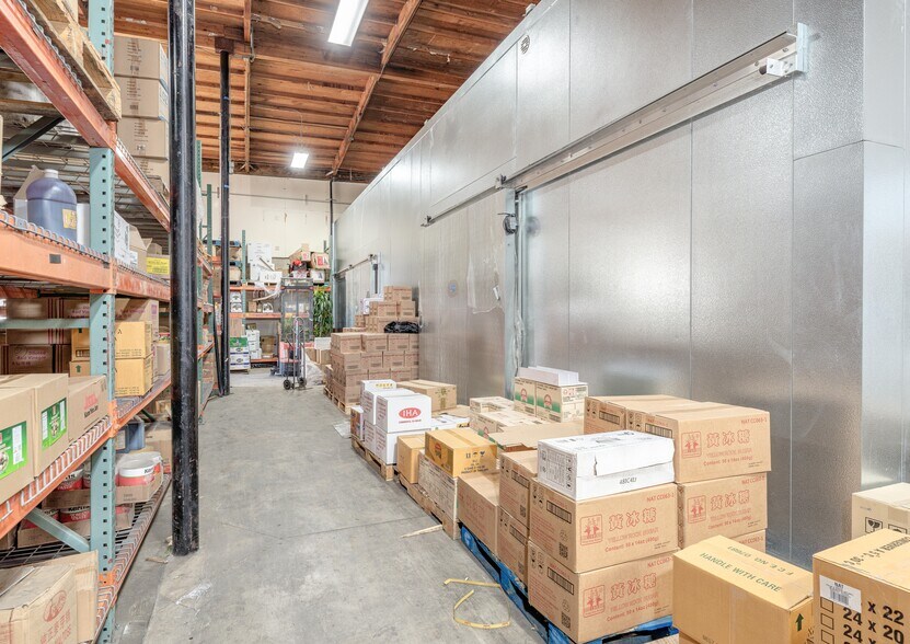 More Photos Of 13101 Brookhurst St, Garden Grove Warehouse For Sale