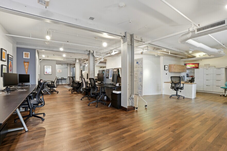 More Photos Of 230 N 2nd St, Philadelphia Loft Creative Space For Sale