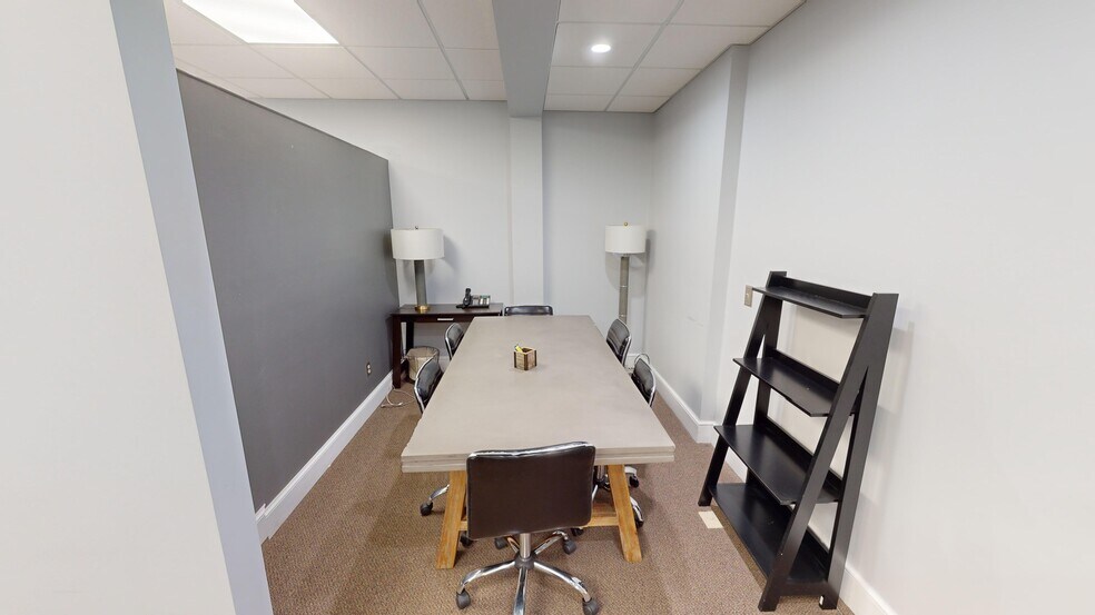 More Photos Of 4300-4356 E Grand River Ave, Howell Office For Sale